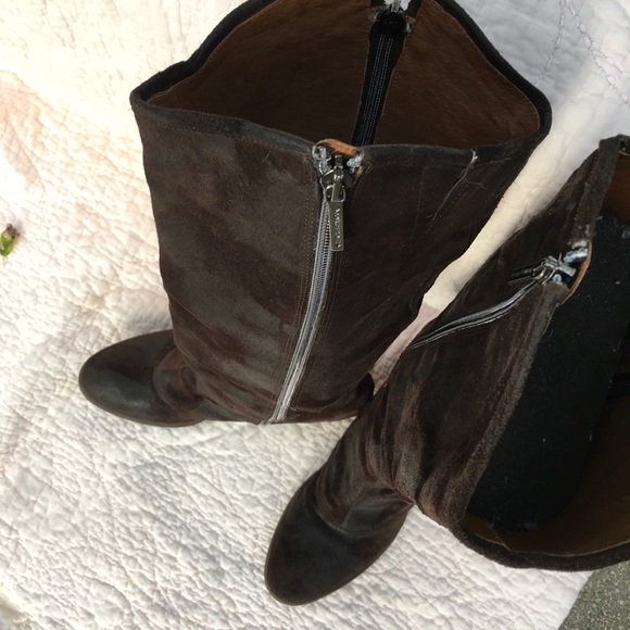 Boots - Picture 5 of 5